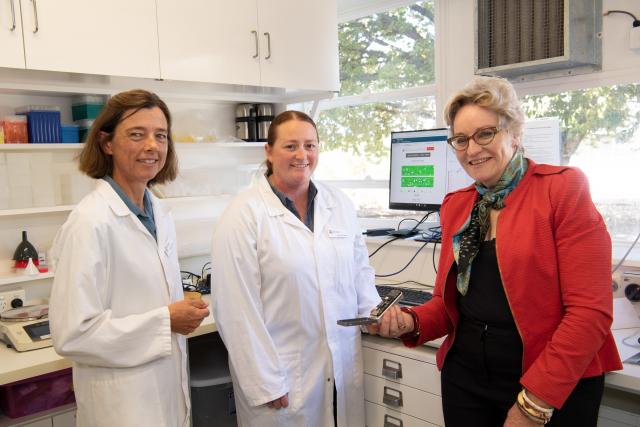 Regional Development; and Agriculture and Food, Alannah MacTiernan (right) discusses the upgrade of DPIRD’s South Perth laboratories with plant pathology diagnostics manager, Brenda Coutts (left) and research officer Monica Kehoe.