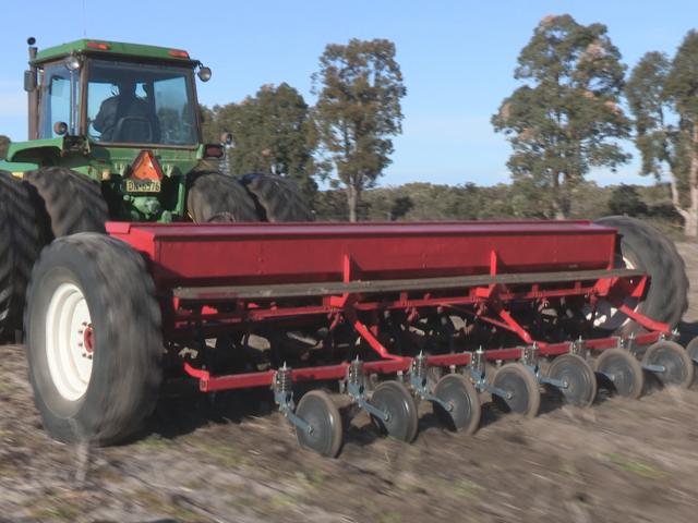 Combine and press wheels for sowing lucerne